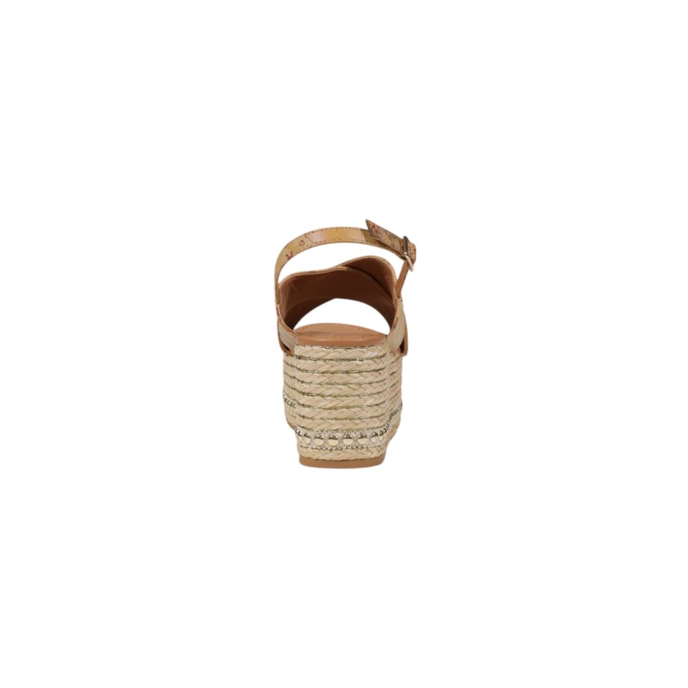 Alviero Martini Prima Classe Z1120 Polyurethane Sandal Beige