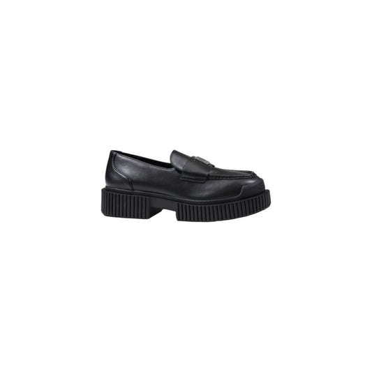 Armani Exchange XDA006 XV874 Leer Platform Dames Zwart