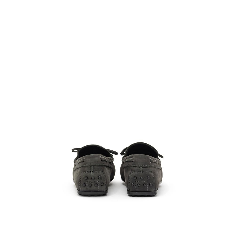 Tod’s Moccasin Nubuck Leer Tijdloos Grijs Luxe Elegant